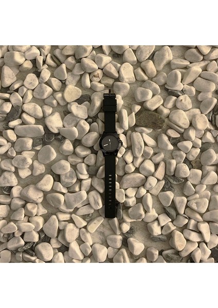 Unisex Kol Saati Quartz Mekanizma Mineral Cam Polikarbon Kasa Silikon Kordon 5 ATM Su Geçirmez fırsatları