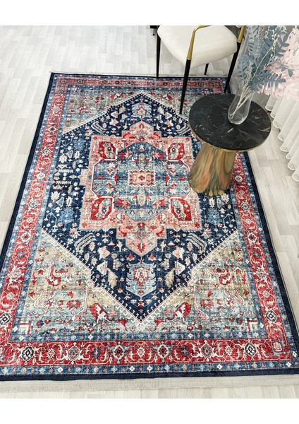 Kilim Motifli Saçaklı Klasik Kaymaz Taban Halı modelleri