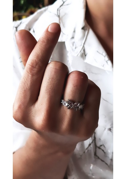 Kelebek Figürlü Pembe Beyaz Zirkon Taş Çelik Yüzük fiyatları