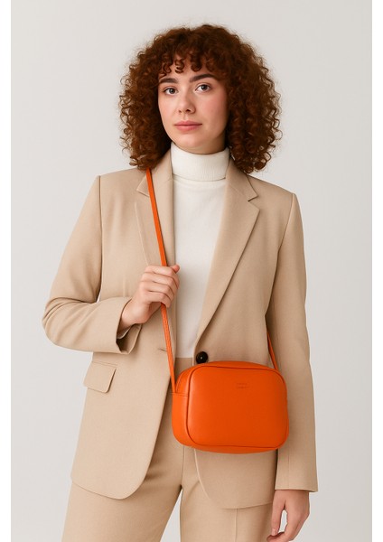 Turuncu Askılı Omuz Çantası