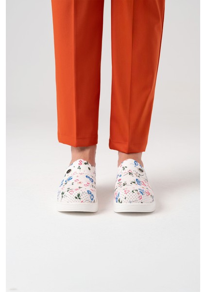 Çiçekli Plus Prestij Kadın Sabo Terlik Ortopedik Doktor Hemşire Hastane Terliği fırsatları