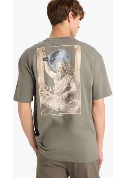 %100 Pamuk Boxy Fit Rahat Kesim Bisiklet Yaka Sırt Baskılı Kısa Kollu Tişört F8331AX25AU