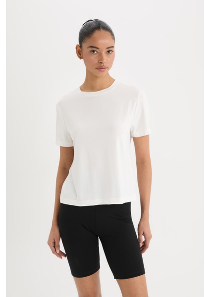 Standart Fit Bisiklet Yaka Sporcu Basic Düz Kısa Kollu Tişört D2296AX25SP indirimleri