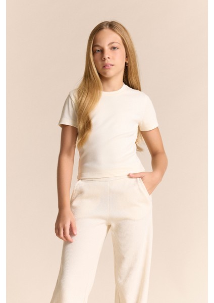Kız Çocuk Slim Fit Dar Kesim Bisiklet Yaka Ribana Basic Düz Kısa Kollu Tişört B3054A825SM modelleri