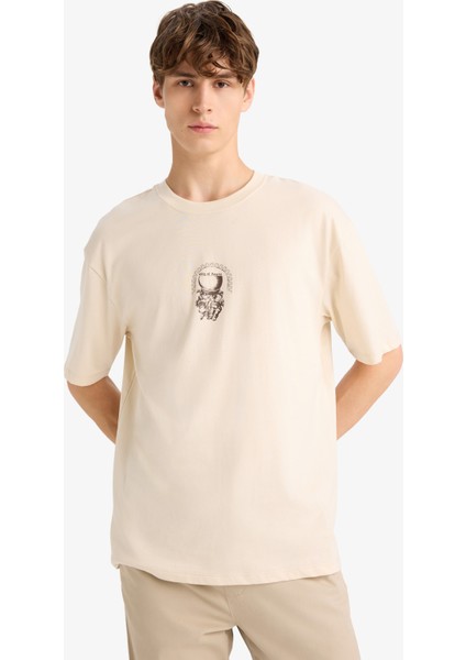 %100 Pamuk Boxy Fit Rahat Kesim Bisiklet Yaka Sırt Baskılı Kısa Kollu Tişört F8322AX25AU modelleri