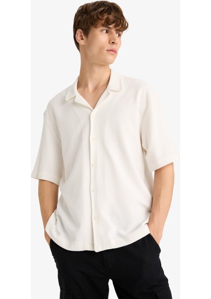 Relax Fit Apaş Yaka Yazlık Kısa Kollu Gömlek D7313AX25SP fırsatları