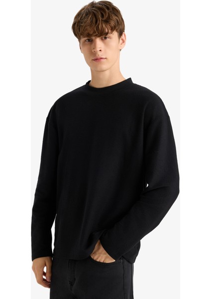 Boxy Fit Rahat Kesim Bisiklet Yaka Yumuşak Kumaş Basic Düz Sweatshirt F4642AX25AU fırsatları