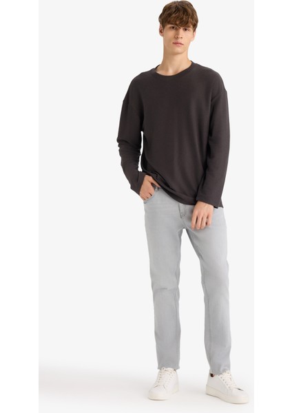 Boxy Fit Rahat Kesim Bisiklet Yaka Yumuşak Kumaş Basic Düz Sweatshirt F4642AX25AU fiyatları