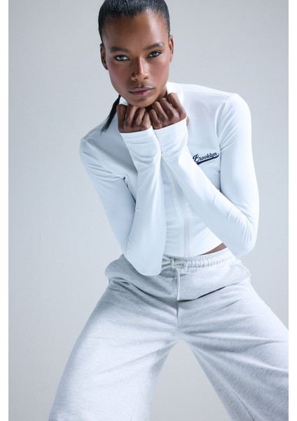 Fit Slim Fit Dar Kesim Dik Yaka Baskılı Ultra Esnek Fermuarlı Hırka E7717AX25AU