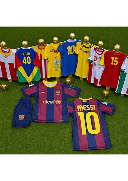 Barcelona 2011 Messi Efsane Şortlu Çorap Çocuk Forması fiyatları