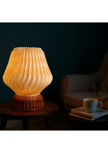 Tera El Yapımı Abajur – Reçine Taban, Ekru Özel Tasarım Şapka | Modern Retro Stil