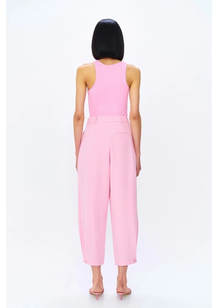 Çizgi Detaylı Pileli Pantolon Pembe fırsatları