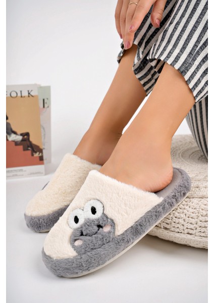 Yeni Sezon Kadın Ev Terliği Peluş Terlik Çeyiz ve Bohça Terliği Ses Yapmaz Kalın Taban Kurbağa Fiğürlü