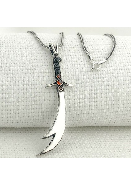 925 Ayar Gümüş Kırmızı Taşlı Zülfikar Model Erkek Kolye