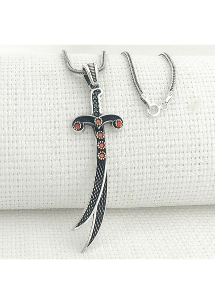 MH-223 925 Ayar Gümüş Kırmızı Taşlı Zülfikar Model Erkek Kolye