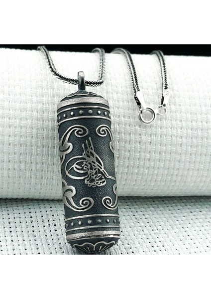 925 Ayar Gümüş Silindir Model Osmanlı Tuğralı Cevşen Muska Kabı Erkek Kolye