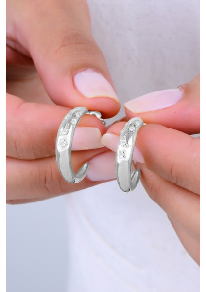 Gümüş Rodyumlu Zirkon Taşlı Ay ve Yıldız Desenli Halka Küpe SGTL12993RODAJ