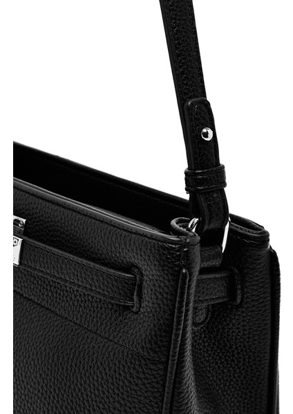 Kadın Siyah Uzun Askılı Çapraz Çanta 25ABD2437FT