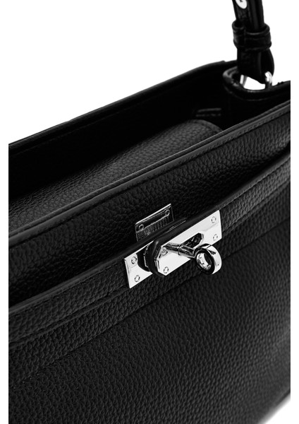 Kadın Siyah Uzun Askılı Çapraz Çanta 25ABD2437FT