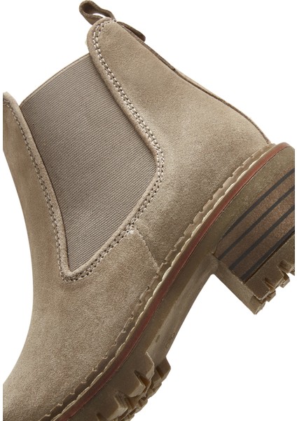 Kadın Bej Kalın Tabanlı Süet Deri Chelsea Bot 25WFD180010