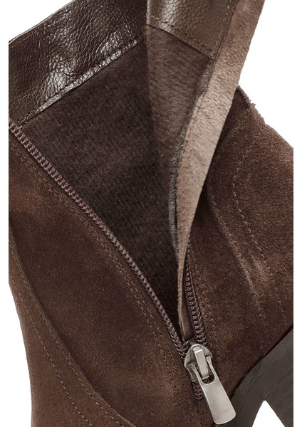 Kadın Kahverengi Fermuarlı Süet Deri Bot 25WFD151410