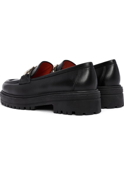 Gritti Kadın Siyah Toka Detaylı Deri Maskülen Loafer 25AFD110018 indirimleri