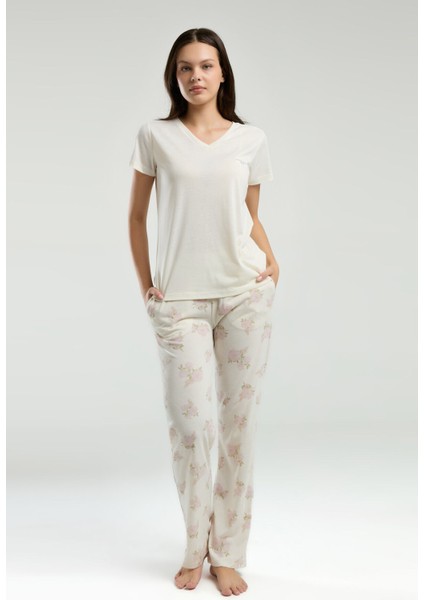 Kadın Beyaz Kısa Kol Pijama Takım fiyatları