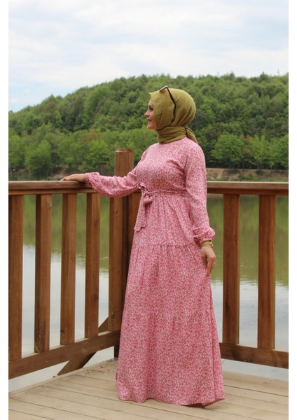 Kemerli Elbise