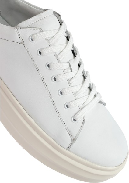 Erkek Beyaz Bağcıklı Kalın Tabanlı Deri Sneaker 25WFD611618