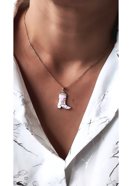 Pembe Mineli Çizme Figürlü Çelik Kolye fiyatları