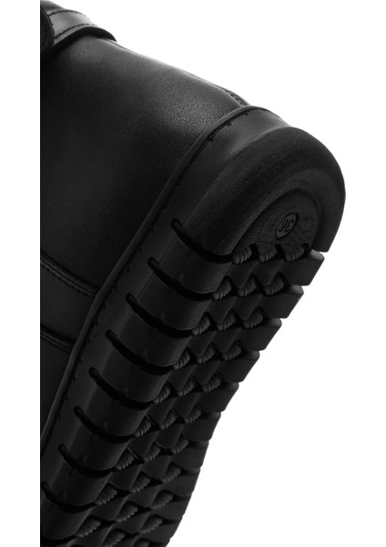Kadın Siyah Fermuarlı Toka Detaylı Deri Comfort Bot 25WFD360118