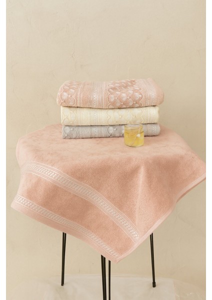 Pelin 3’lü Çeyizlik El ve Yüz Havlusu %100 Pamuk, Kadife Dokulu, Dantelli & Güpürlü modelleri