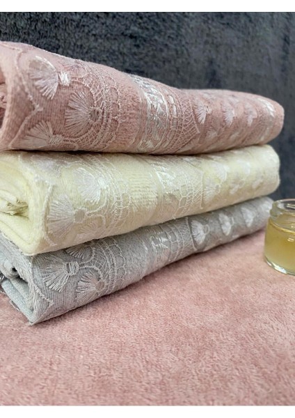 Pelin 3’lü Çeyizlik El ve Yüz Havlusu %100 Pamuk, Kadife Dokulu, Dantelli & Güpürlü fırsatları