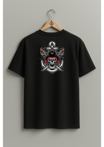 Oversize Skull Pirate With Sword And Anchor Cep ve Sırt Tasarımlı Unisex T-Shirt fiyatları