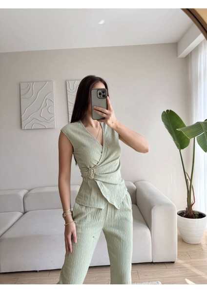 Kruvaze Beli Tokalı Alt Üst Günlük Takım Yeşil fırsatları