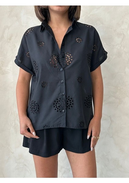 Brode Nakış Detay Delikli Kısa Kollu Pamuk Gömlek