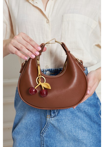 Noa Taba Mini Çapraz Askılı Charm Hediyeli Kadın El, Kol ve Omuz Çantası