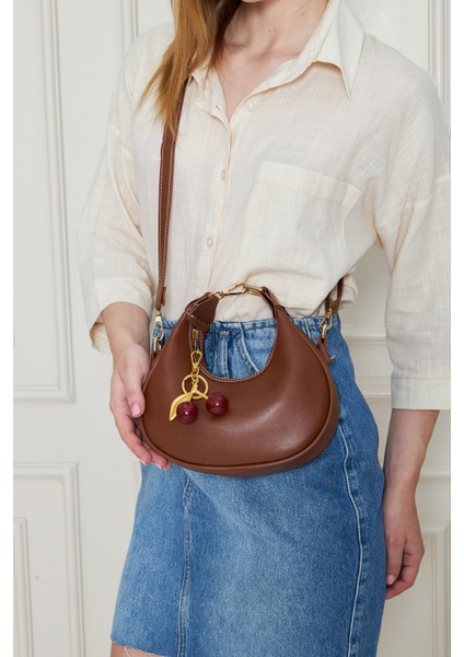 Noa Taba Mini Çapraz Askılı Charm Hediyeli Kadın El, Kol ve Omuz Çantası