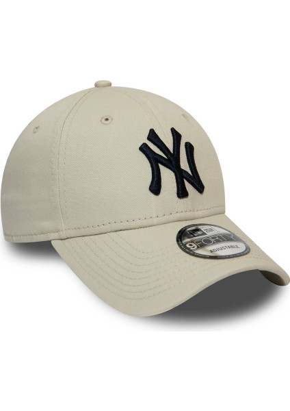 940 League Essential Neyyan Bej Şapka modelleri