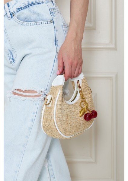 Mira Beyaz Orijinal Hasır Dokuma Charm Hediyeli Kadın El, Kol ve Omuz Çantası fırsatları