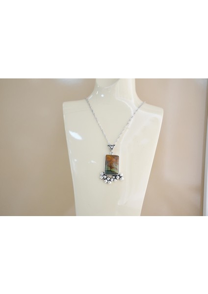 Doğa Gümüş Çerçeve Zümrüt Kadın Kolye