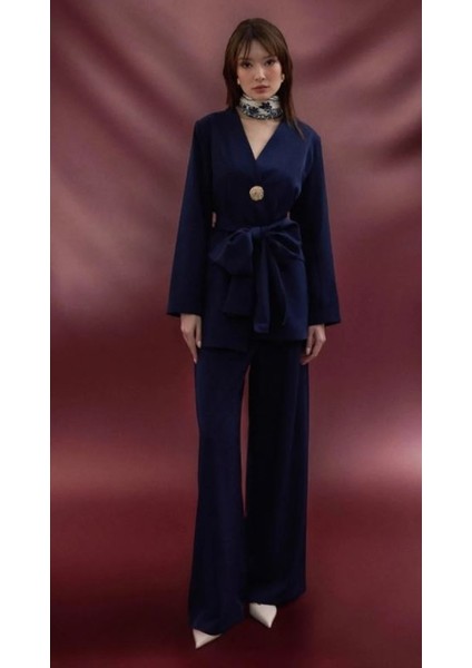 Şeniz Fularlı Blazer Takım modelleri
