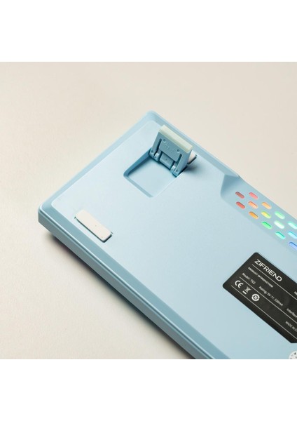 T62 Mekanik Klavye Rgb 63 Tuşlar Çalışırken Değiştirilebilir Oyun Klavyeleri Kırmızı Switch modelleri