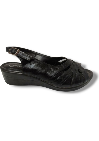 3127-20 Çapraz Desen Şeritli Kadın Sandalet fiyatları