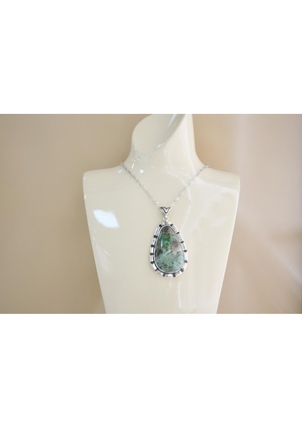 Göknur Gümüş Çerçeve Zümrüt Kadın Kolye