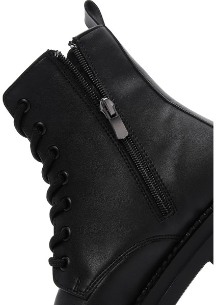 Kadın Siyah Fermuarlı Kalın Tabanlı Postal Bot 25WFE220218