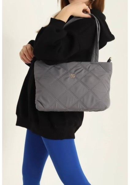 Kapitone Kumaş Çanta