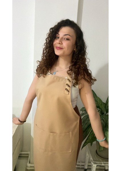 Bej Özel Tasarım Önlük, Şık ve Kullanışlı Tarzınız Için Ideal Seçim