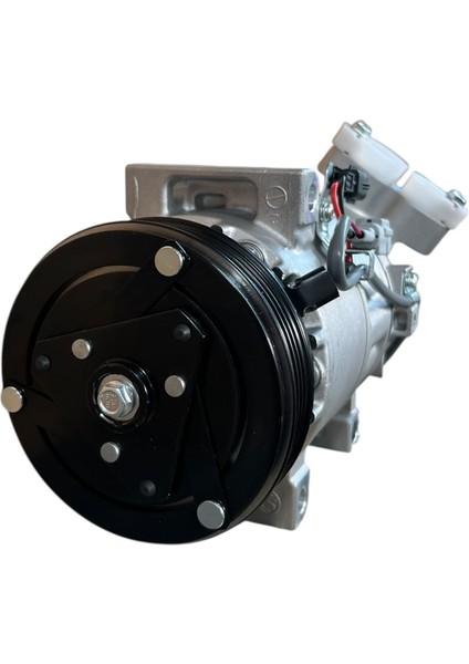 Renault Clio 4 1.2 16V Benzinli Klima Kompresörü modelleri