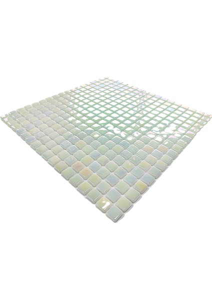 Hobi ve Sanatsal Çalışmalar Için Hologramlı Beyaz Cam Mozaik. Mozaik Ölçüleri: 15X15MM. File Karo Ölçüsü: 31,5X31,5CM. ( 1 File Karo Fiyatıdır ) modelleri